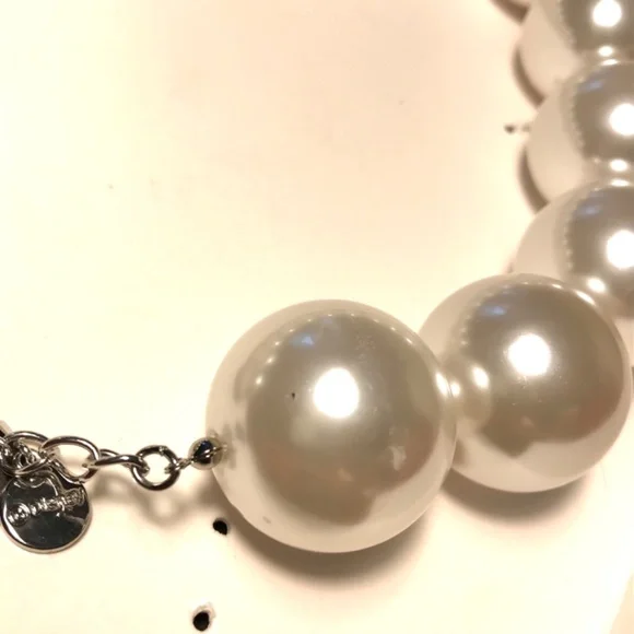 Zara Oversize Faux Pearl Necklace Harry Lambert For Zara Disney Bead - Picture 11 of 13